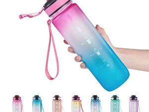 زجاجة ماء EYQ بسعة 32 أونصة مزودة بعلامة الوقت ، وحزام حمل ، ومقاومة للتسرب وخالية من مادة BPA ، وتضمن لك شرب كمية كافية من الماء من أجل اللياقة البدنية ، والجيم ، والتخييم ، والرياضات الخارجية