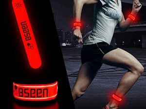 سوار يد BSEEN LED ، عبوتان من الأساور الرياضية المضيئة عالية الوضوح ، أساور متوهجة قابلة للتعديل للعدائين والركض ومالكي الحيوانات الأليفة وراكبي الدراجات